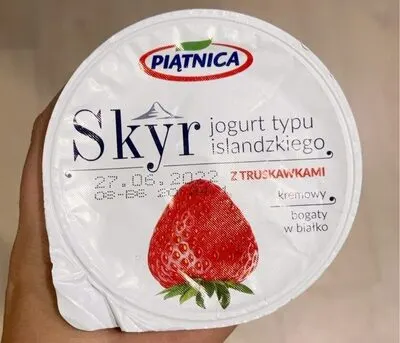 Skyr - jogurt typu islandzkiego z truskawkami
